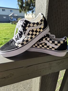 Vans Checkerboard Low-Top Sneakers - Black & White